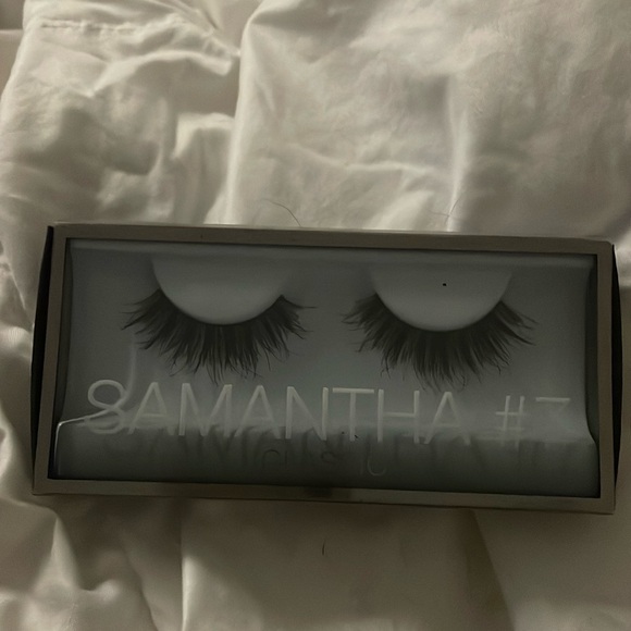 COPY - HUDA BEAUTY LASHES Samantha #7 - Picture 1 of 2